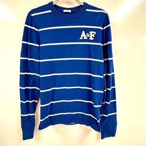 0155 Abercrombie & Fitch Men's Blue and White Crewneck Sweater